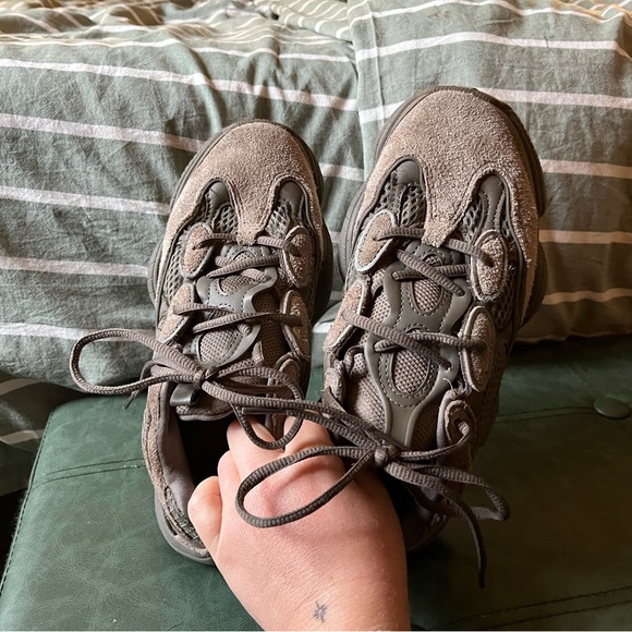 Adidas Yeezy 500 Sneakers in Brown and Gray SIZE 6 - Picture 6 of 7